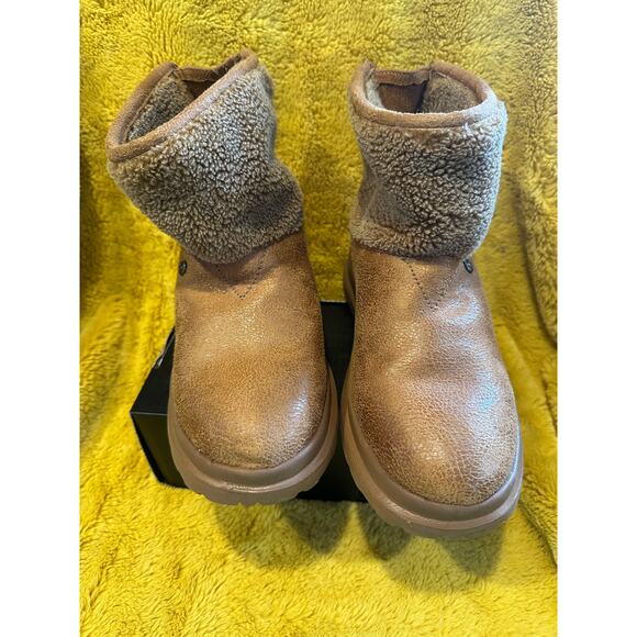 Bobs By Skechers Womens Tan Faux Fur Slip On Boots Size 6 Fall Boho bohemian - Picture 1 of 9